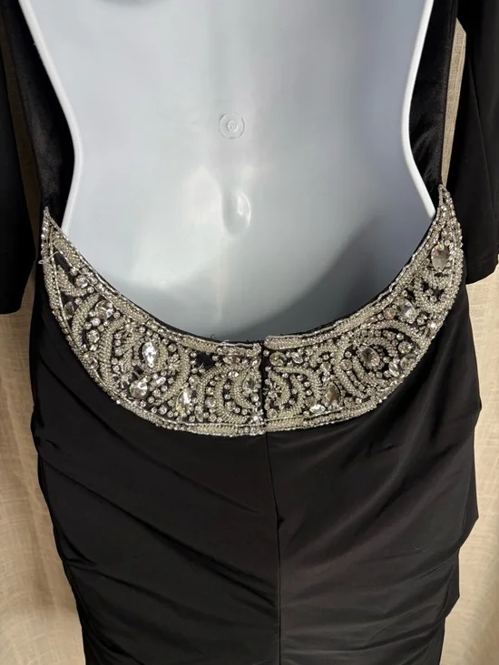 Sherri Hill Black Jeweled Open Back Ruched Cocktail Dress size 2 - Picture 7 of 11